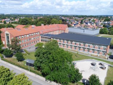 Luftfoto af Vestervangskolen